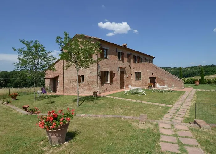 مزرعة للإقامة Farina